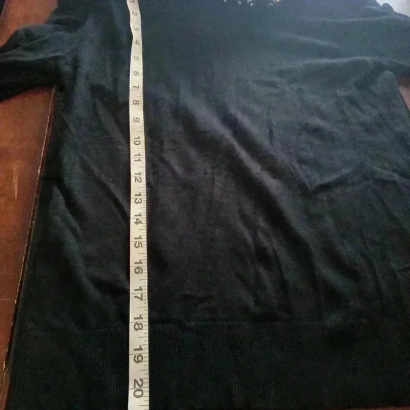 7Th Avenue New York & Company Design Studio Sequined shoulder Top Size M - Picture 8 of 15